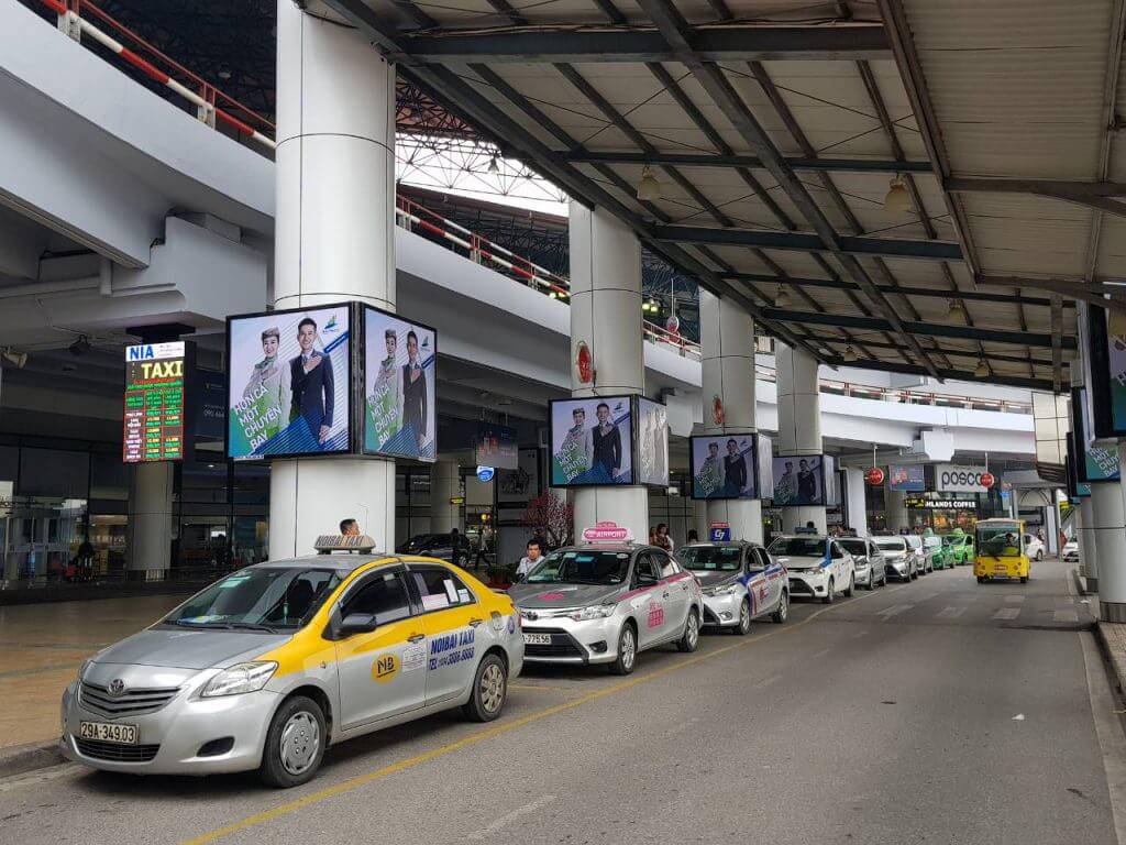 Hộp đèn quảng cáo tại sân bay Nội Bài