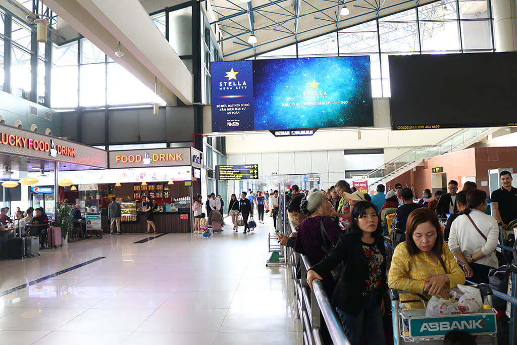 Màn hình LED tại khu vực Check-in, Sảnh A, Ga đi Nội địa T1, Cảng HKQT Nội Bài