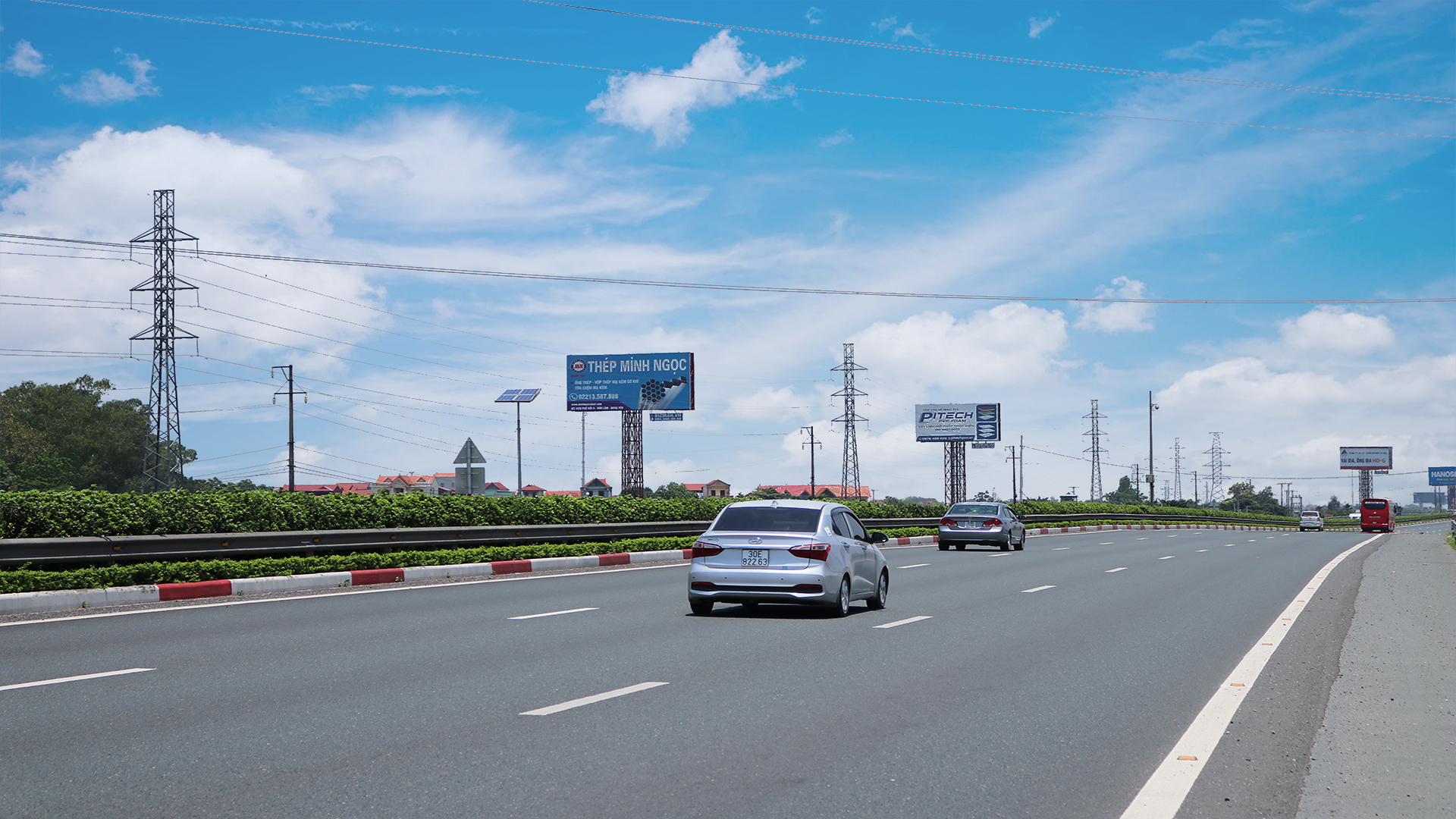 Bảng quảng cáo cao tốc – Pháp Vân – Cầu Giẽ – 49A