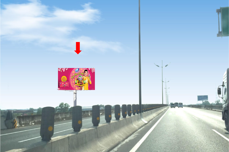 Bảng quảng cáo cao tốc Sài Gòn – Trung Lương – km11+300