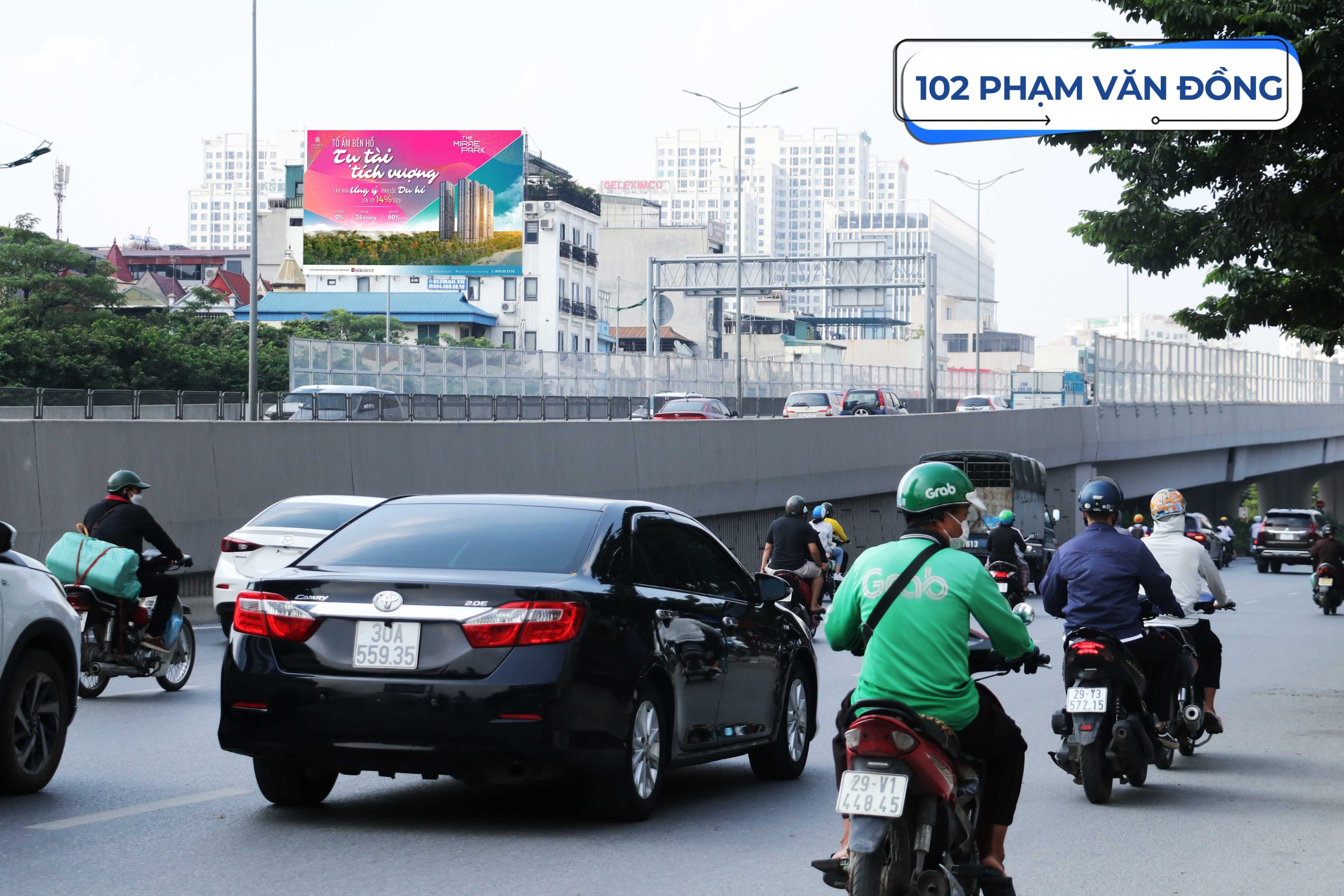 Top 7 bảng quảng cáo nội đô "bắt mắt" nhất tại Hà Nội